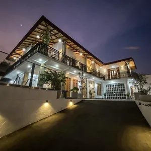 Danisco Leisure Bunglow Hotel Kandy