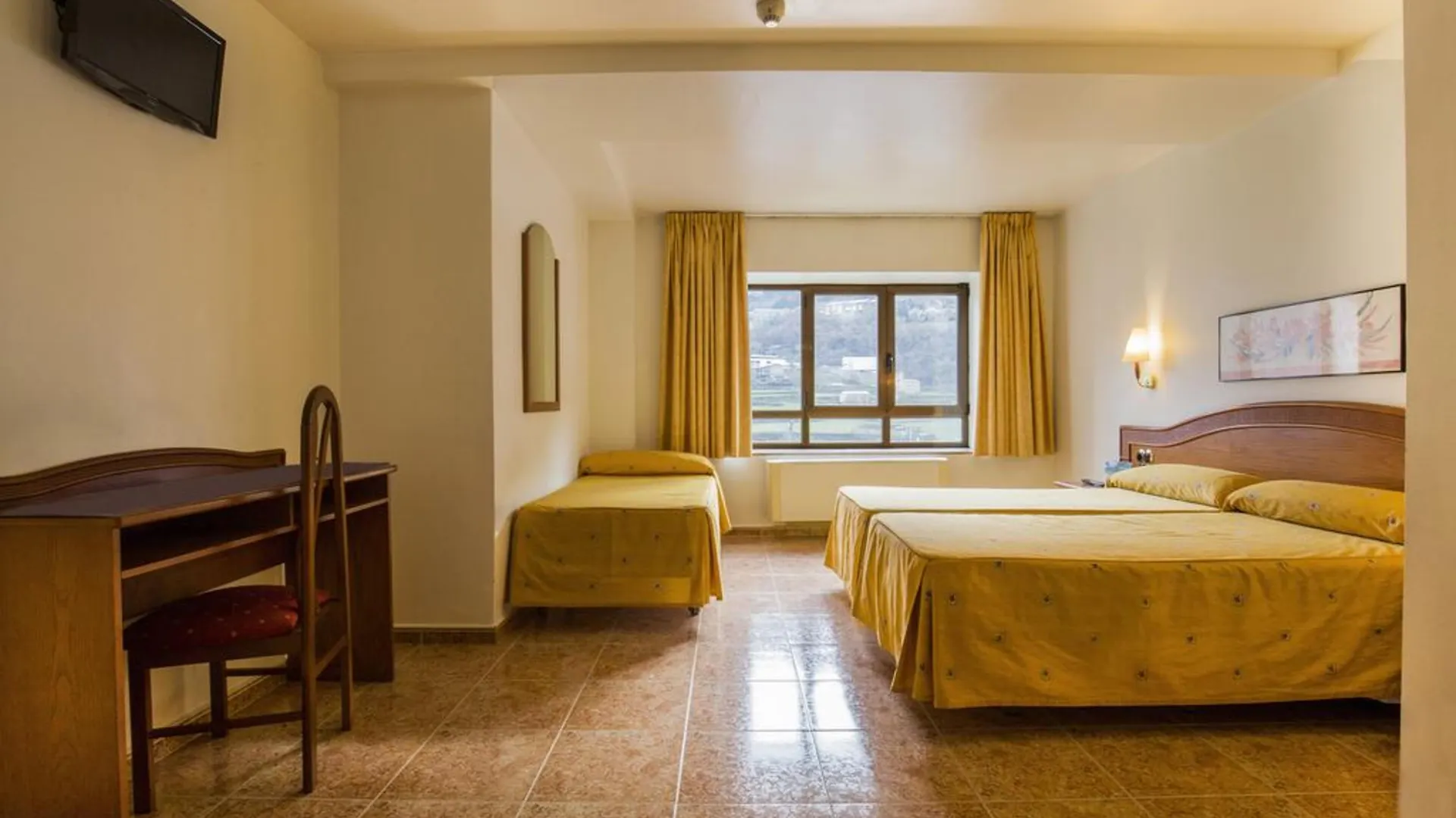 ***  Hotel Cervol Andorra la Vella Andorra