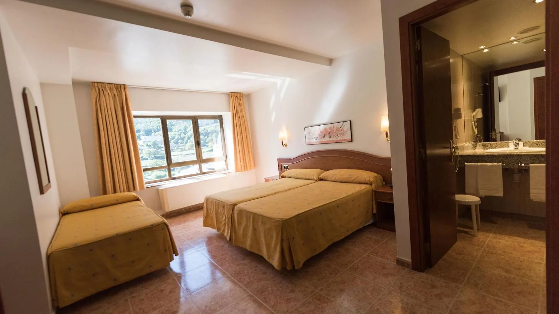 Hotel Cervol Andorra la Vella 3*,  Andorra