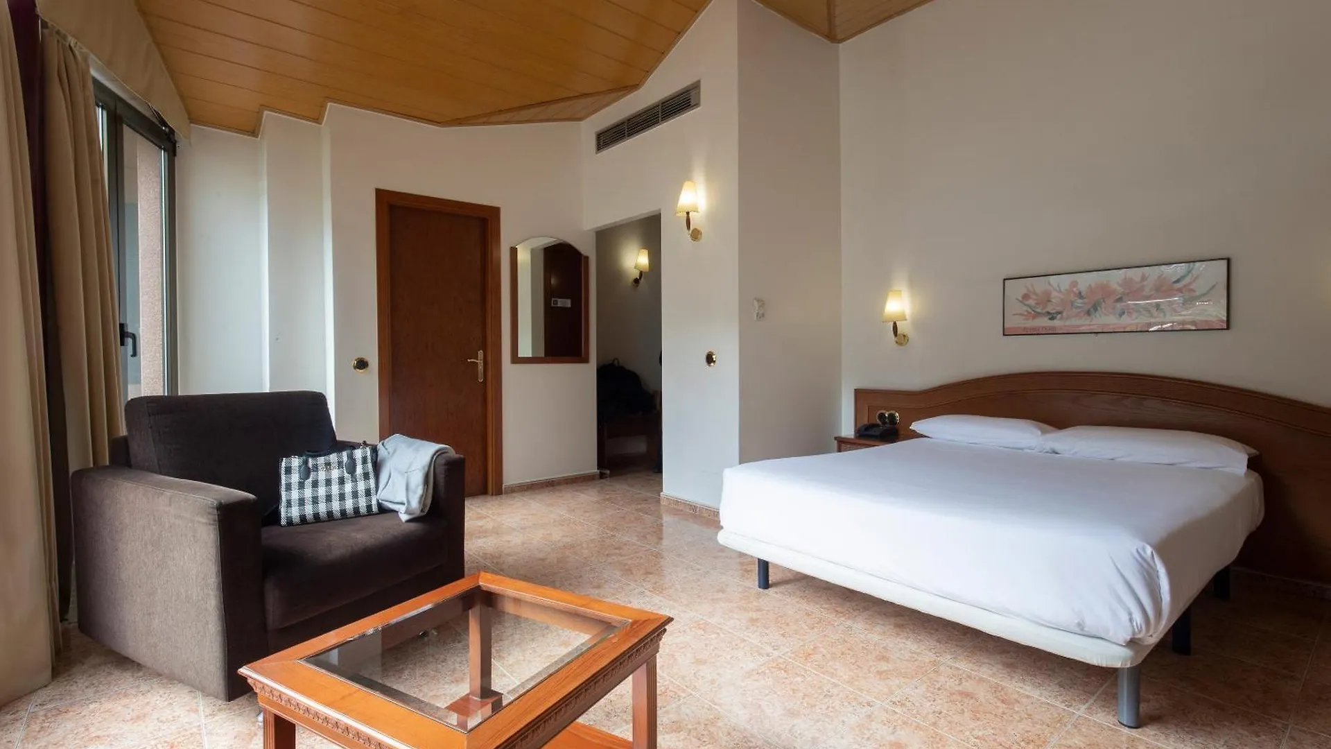 Hotel Cervol Андорра-ла-Велья 3*,  Андорра