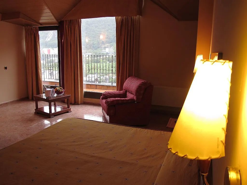 Hotel Cervol Andorra la Vella 3*,