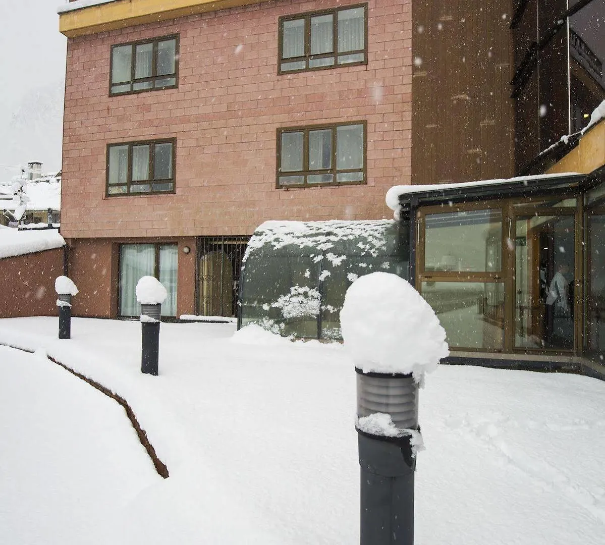 Hotel Cervol Andorra la Vella 3*,